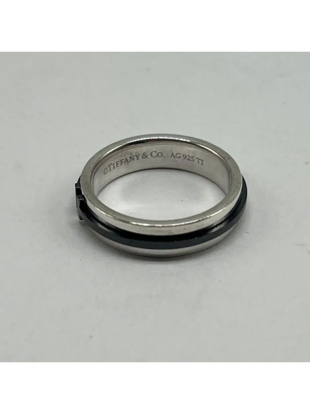 Tiffany & Co T Two Ring TI